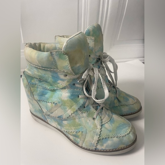 Jeffrey Campbell Tie Dye Sneaker Wedges - Size 9 - Picture 4 of 7